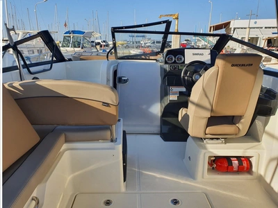 Boote mit Führerschein / F675 Cruiser (8p)
