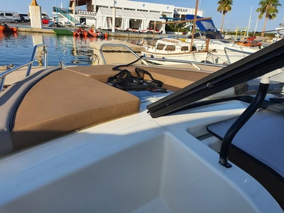 Boote mit Führerschein / F675 Cruiser (8p)