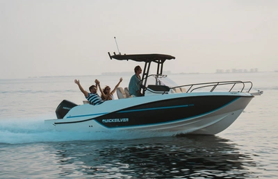 Boote mit Führerschein / F705 Open (8p)