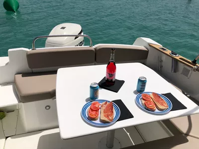 Boote mit Skipper / JA780 Antares (6p)